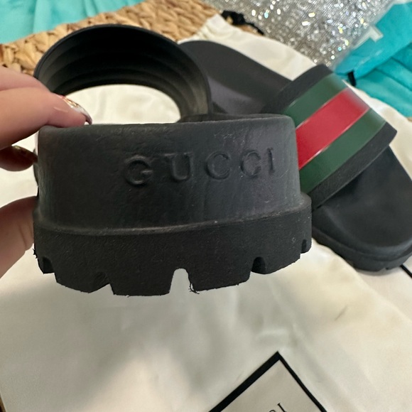 AUTHENTIC GUCCI Slides Mens 5 • Women 7 - 7.5 Like NEW Black with Green & Red - Picture 8 of 14